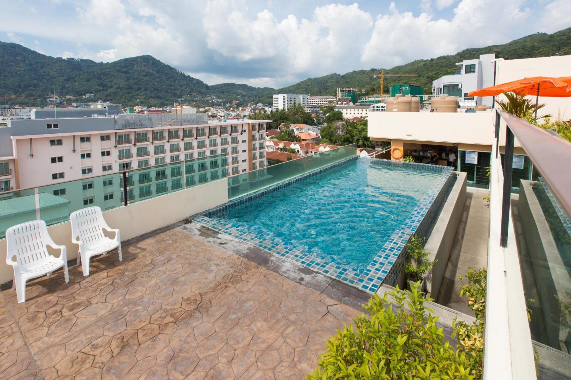 Hemingways Silk Hotel Patong Luaran gambar